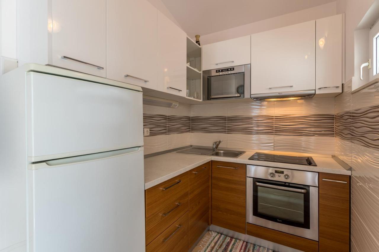 Apartments Drago Kovacic أوميس المظهر الخارجي الصورة